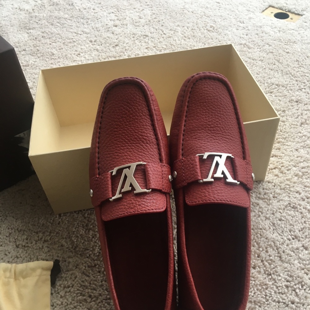 LV shoe